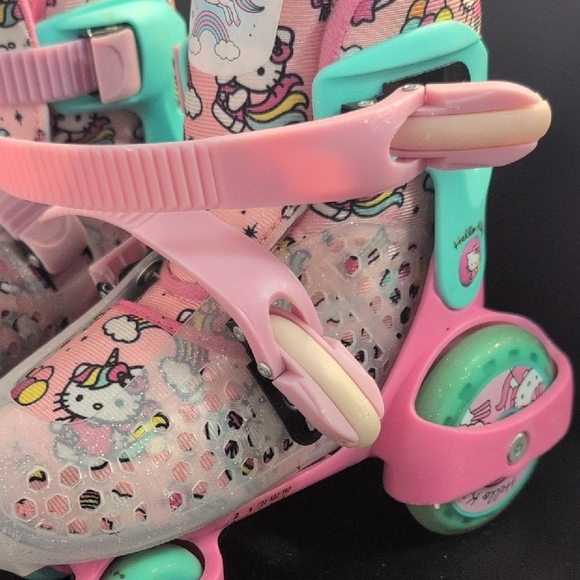 Hello Kitty Pink and Mint Kids Roller Skates - Picture 3 of 4